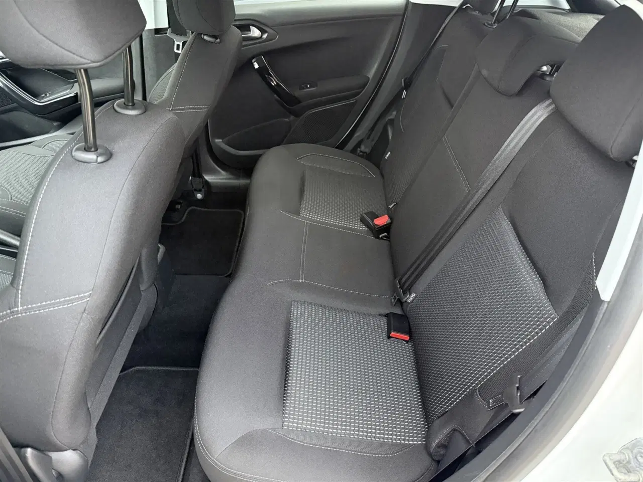 Billede 9 - Peugeot 208 1,5 BlueHDi Prestige 100HK 5d