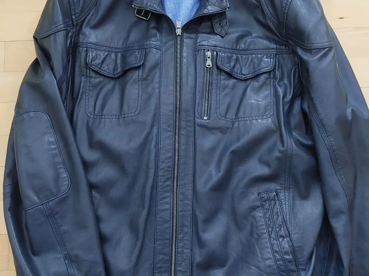 Billede 1 - Skind jakke i blødt læder blå canson