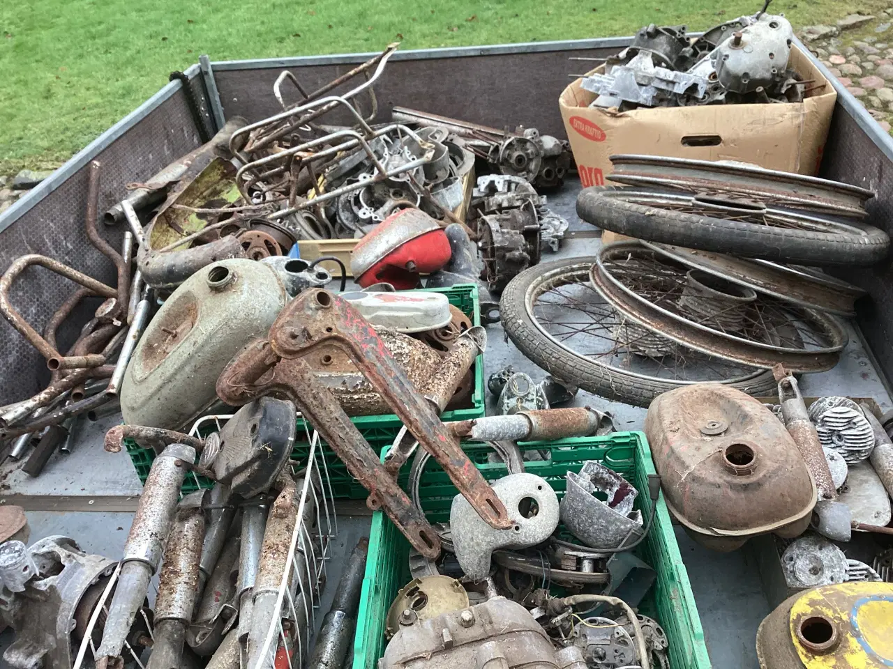 Billede 3 - Puch MS 50 reservedele.