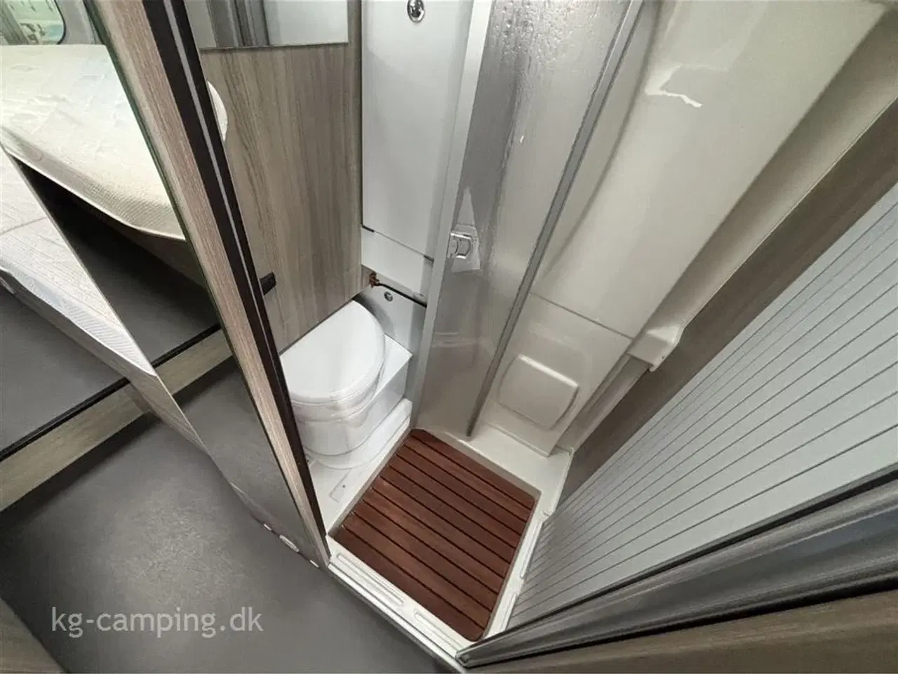 Billede 15 - 2022 - Randger R640 Fiat Ducato 160 HK CamperVan med 2 enkelsenge, kun kørt 27000 Km!