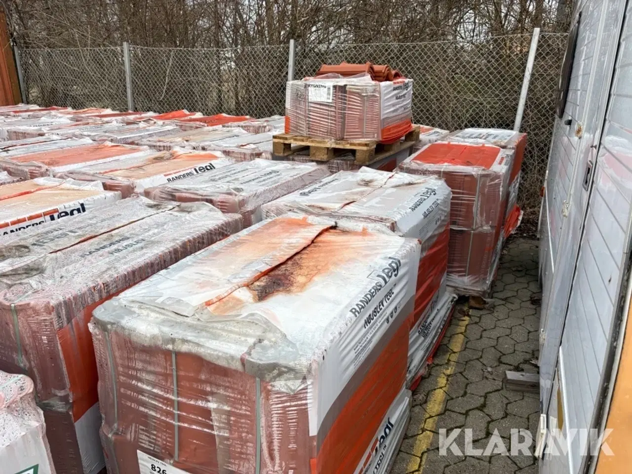 Billede 5 - Teglsten 26 paller a 210 styk Randers Tegl stor Hillerød fals rød