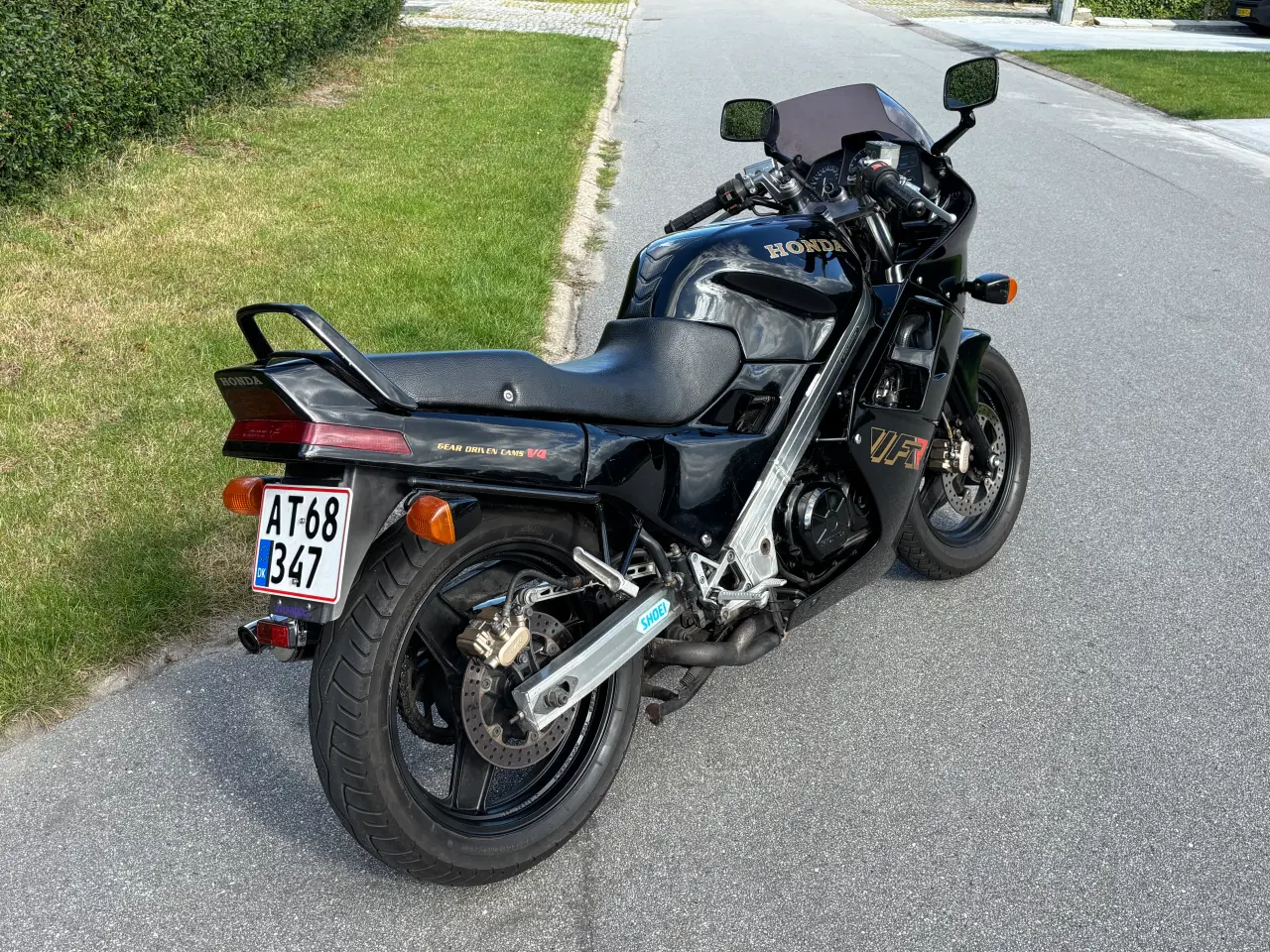 Billede 1 - Honda VFR 750 F