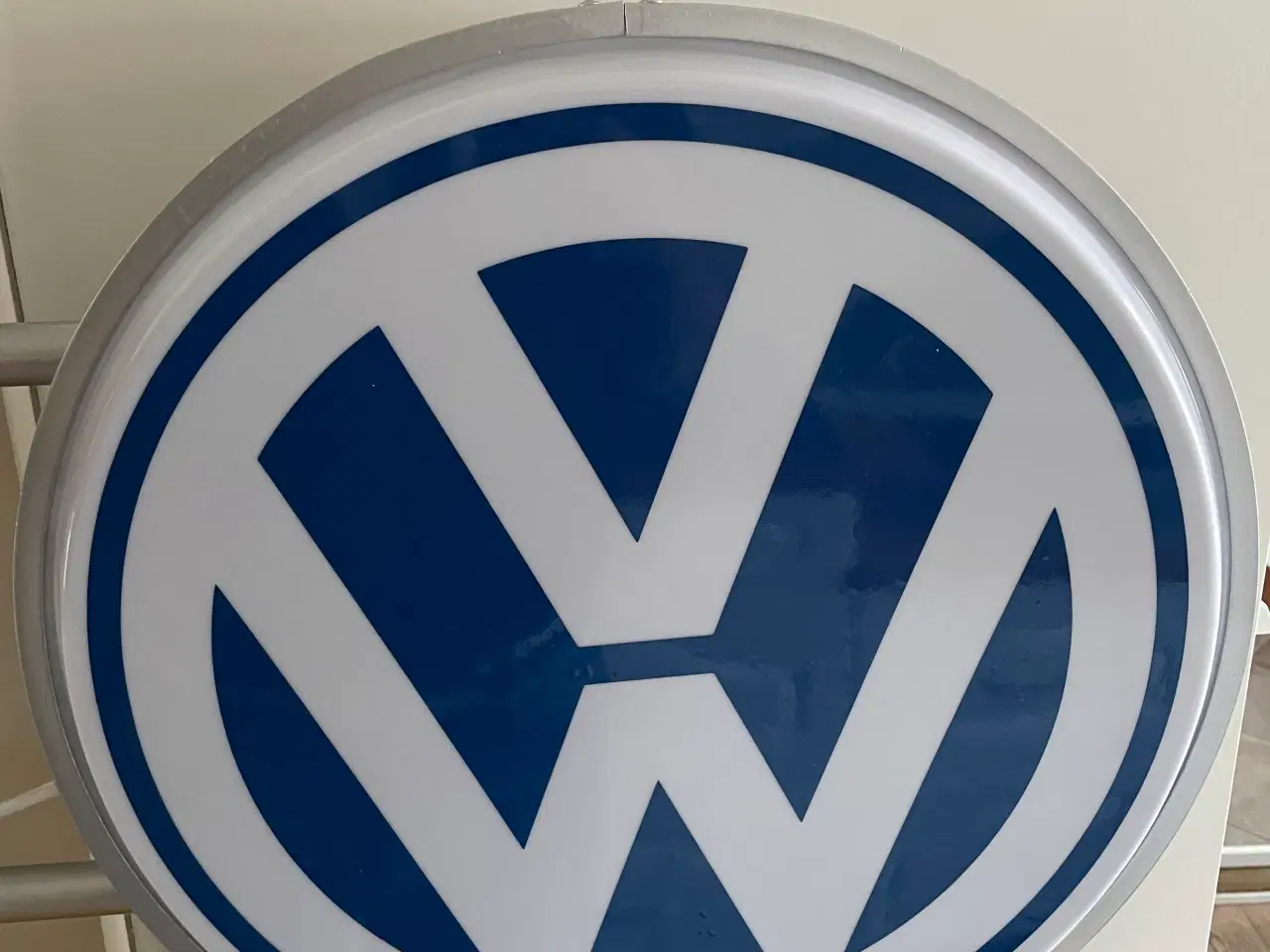 Billede 2 - Stort flot VW lys skilt 