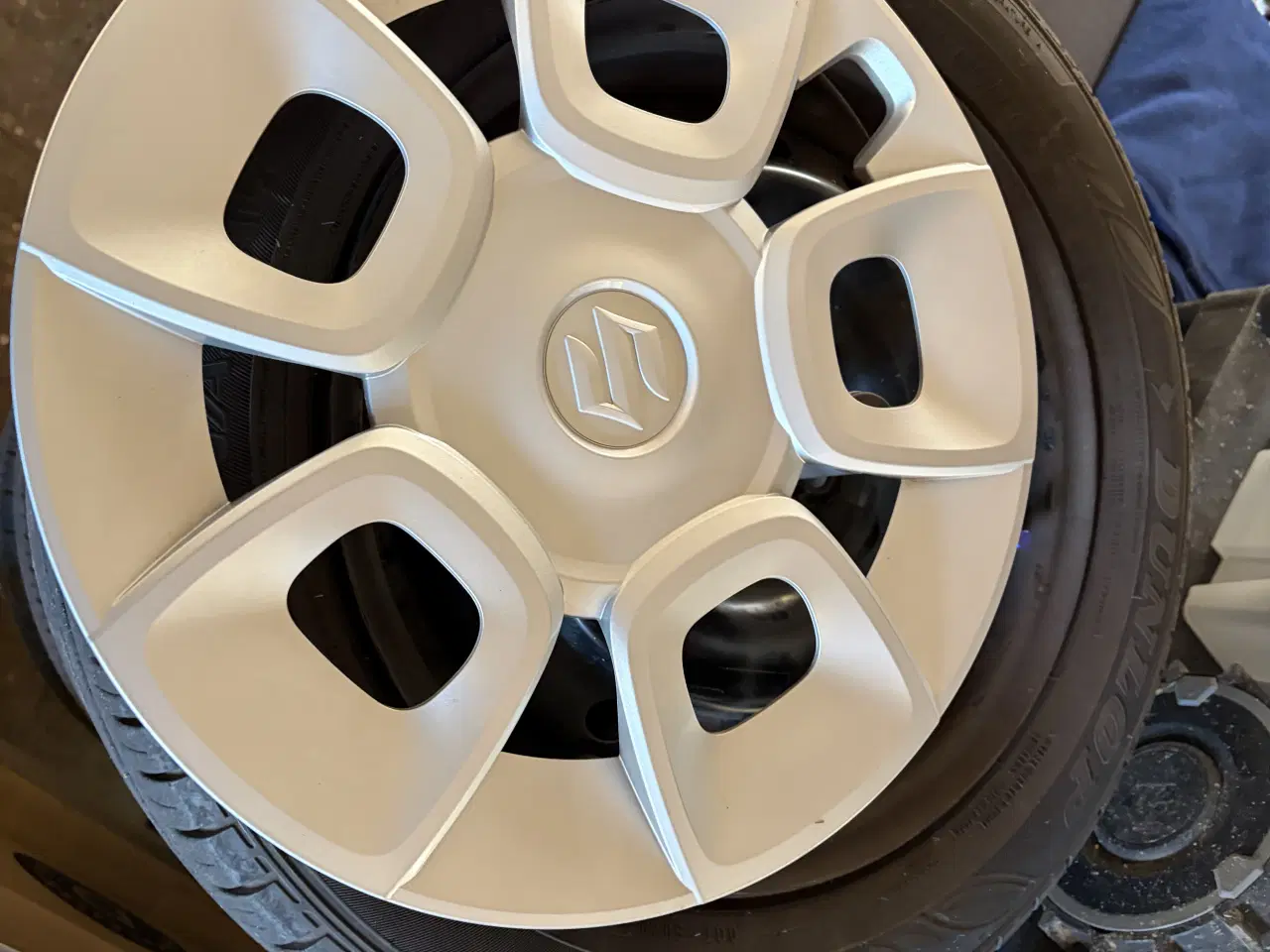 Billede 4 - Komplethjul til Suzuki Ignis 2021 >