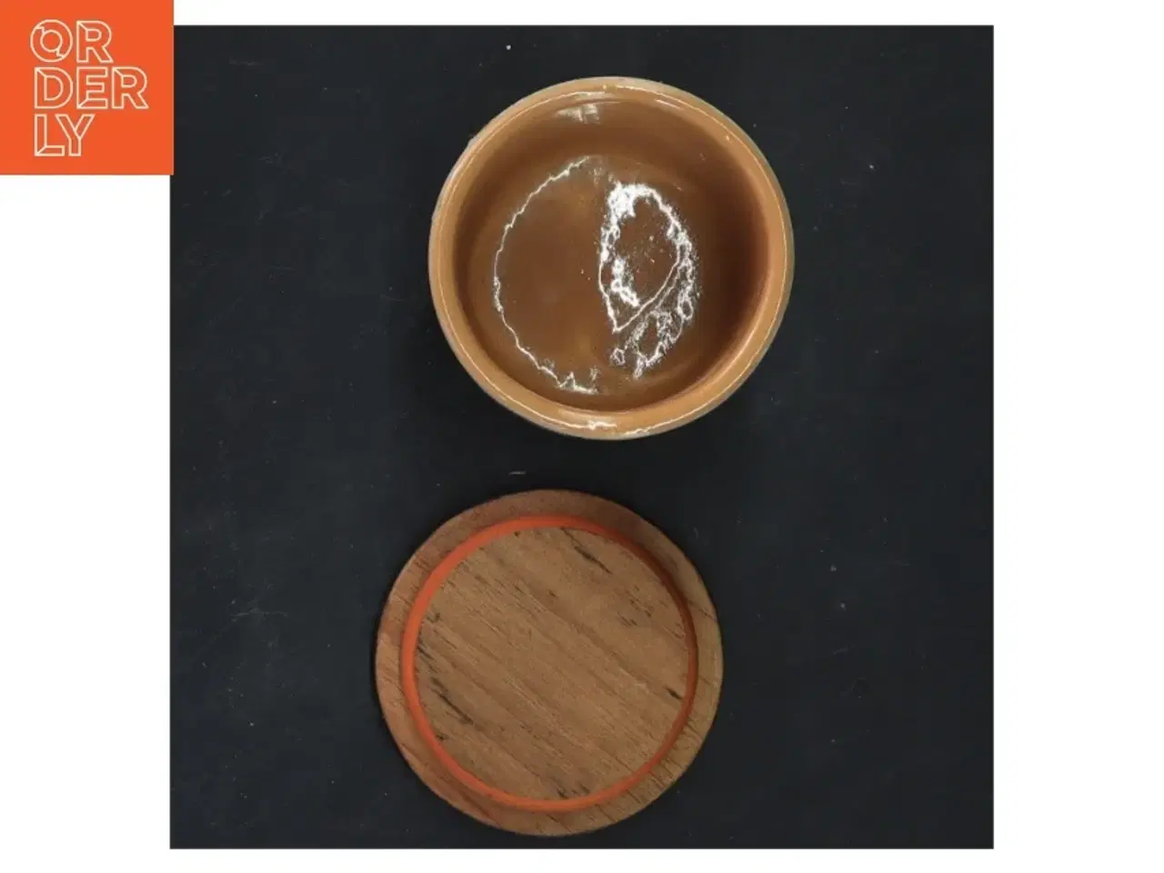 Billede 2 - Knabstrup hvidløgssaltkrukke med låg (str. 7,5x7 cm)