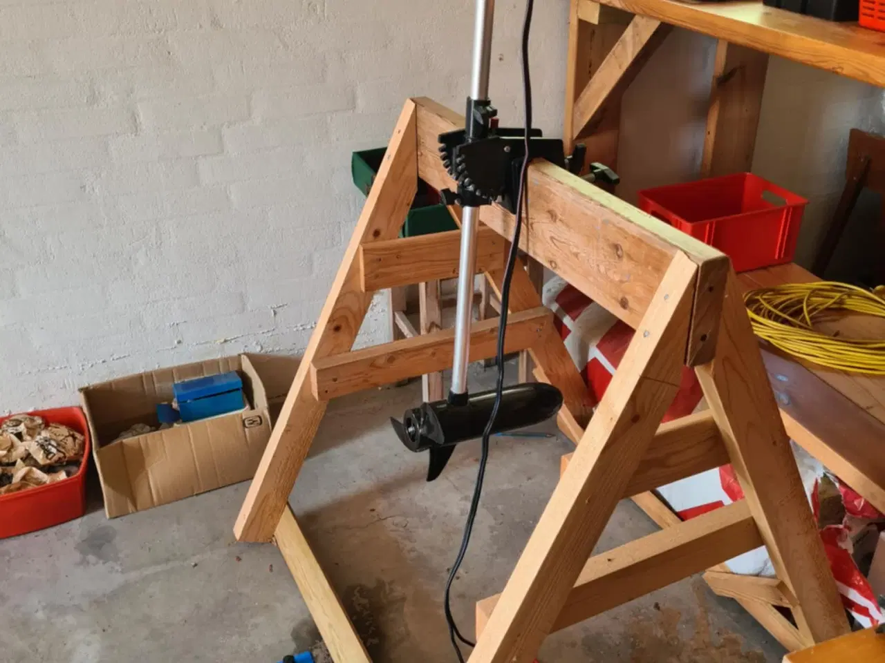 Billede 4 - Synkfri Glasfiber Jolle med trailer og elmotor