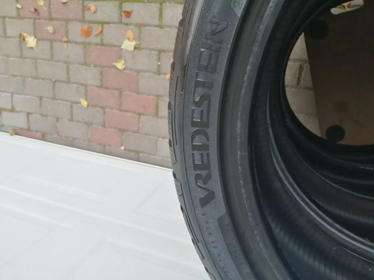 Billede 3 - Vinterdæk 19" Kombisæt 225-40-19 og 255-35-19 