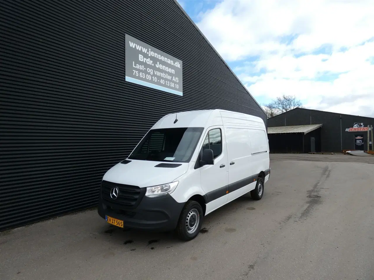 Billede 2 - Mercedes-Benz Sprinter 317 2,0 CDI A2 H2 RWD 9G-Tronic 170HK Van Aut.