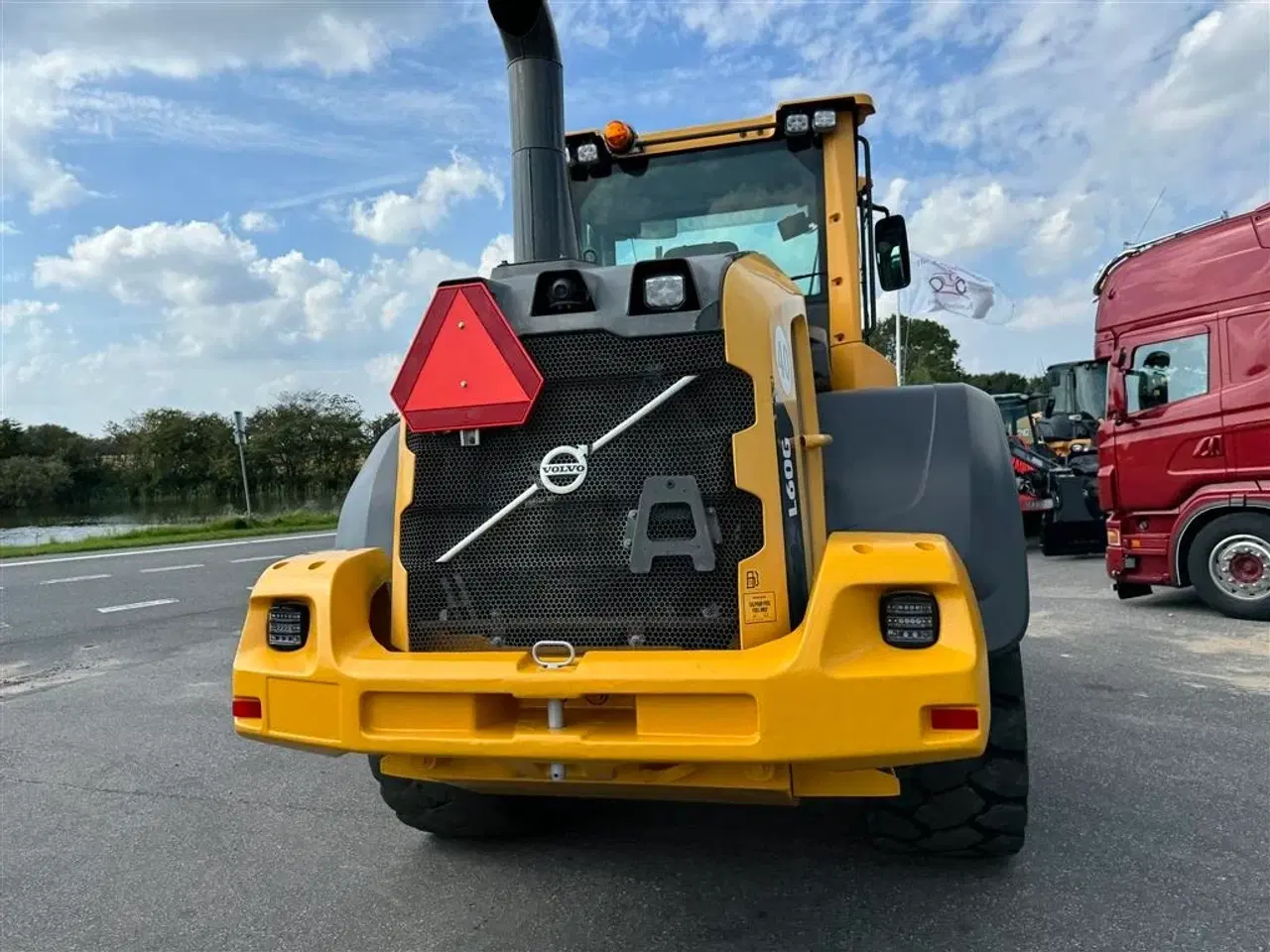 Billede 9 - Volvo L 60 G KUN 7300 TIMER! MED SKOVL OG GAFLER!