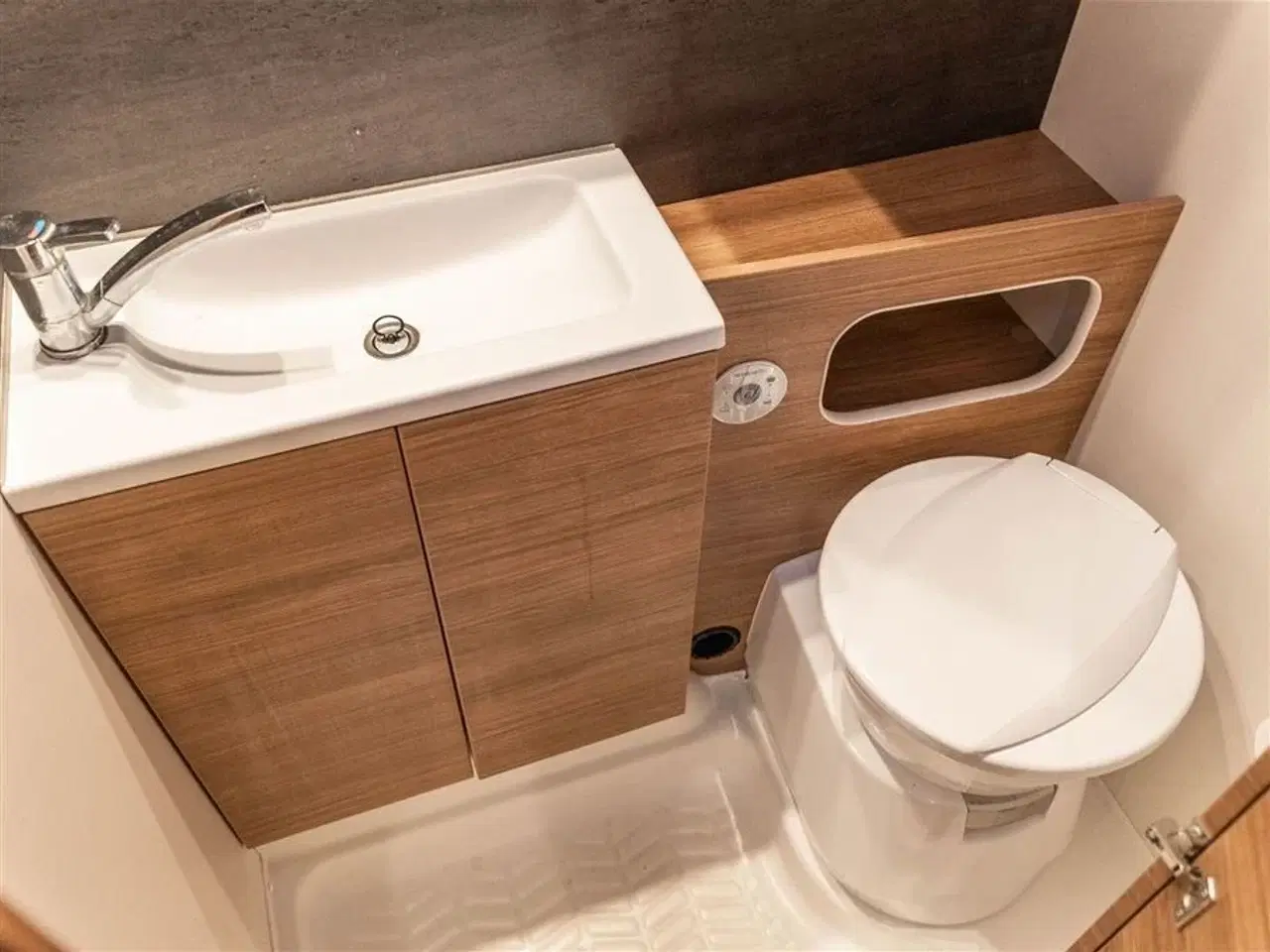 Billede 23 - 2020 - Weinsberg CaraOne 540 EUH   Genial indretning til 4 personer