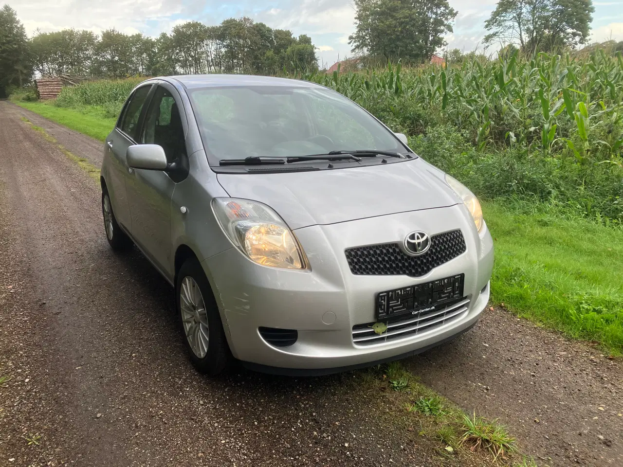 Billede 2 - nysynet toyota yaris 1,3 benzin 2008