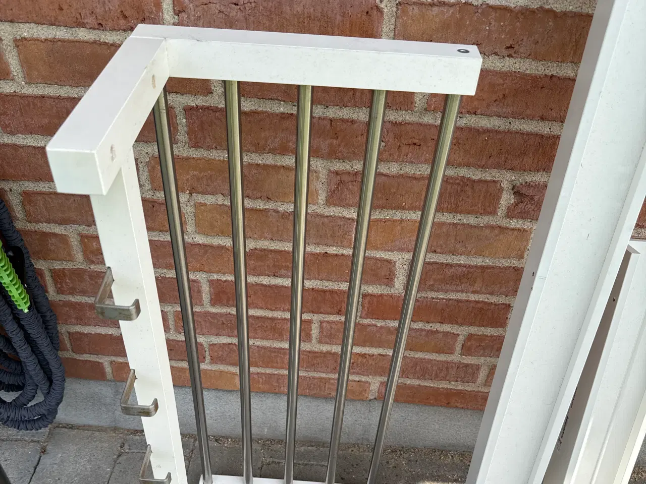 Billede 1 - Tøjstativ og hattehylde 
