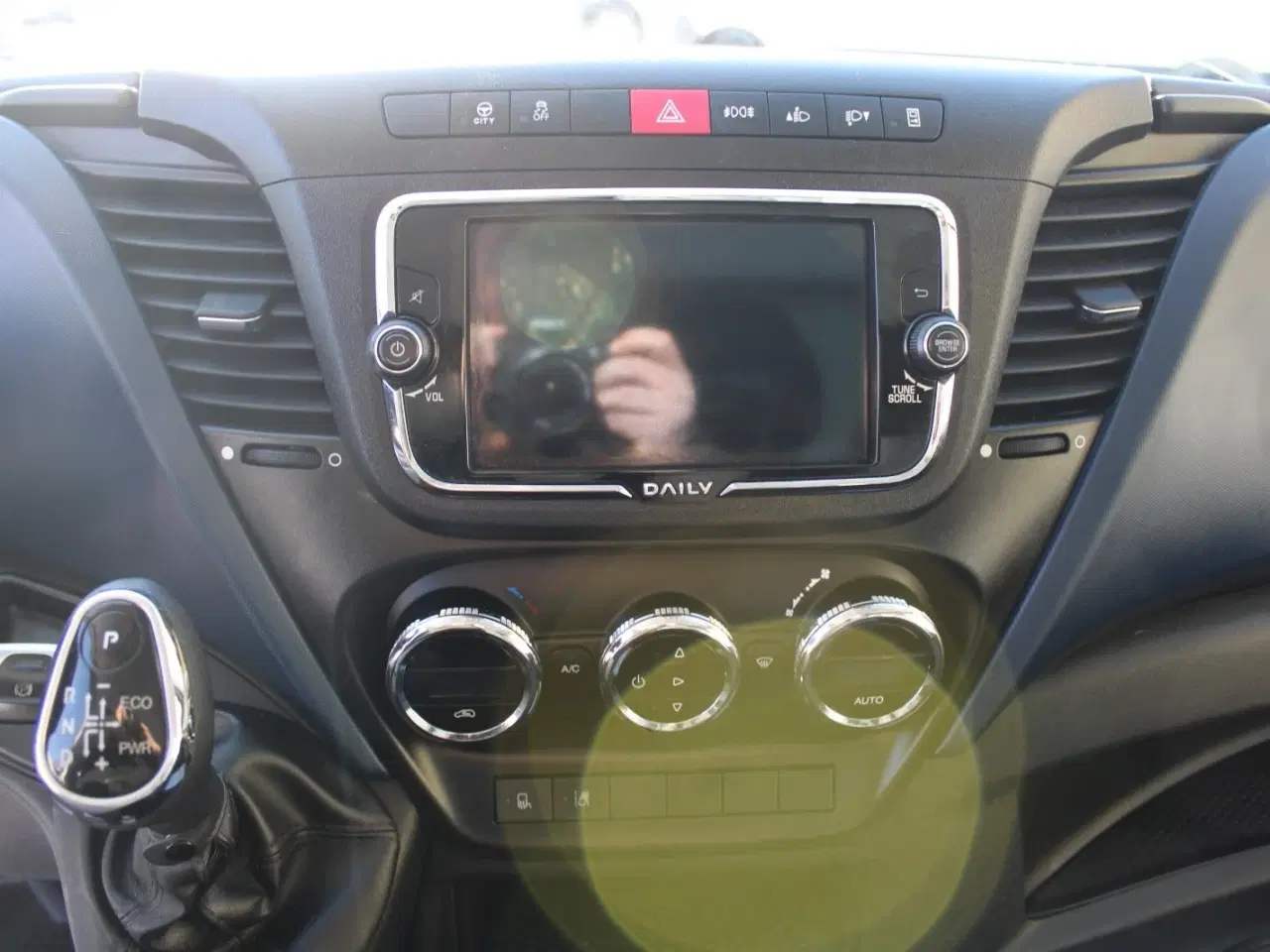 Billede 5 - Iveco Daily 3,0 35S18 Box m/lift AG8