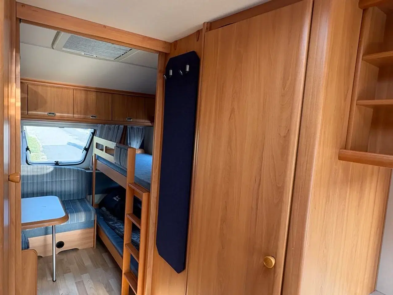 Billede 15 - Hobby 540 Easy med køjer