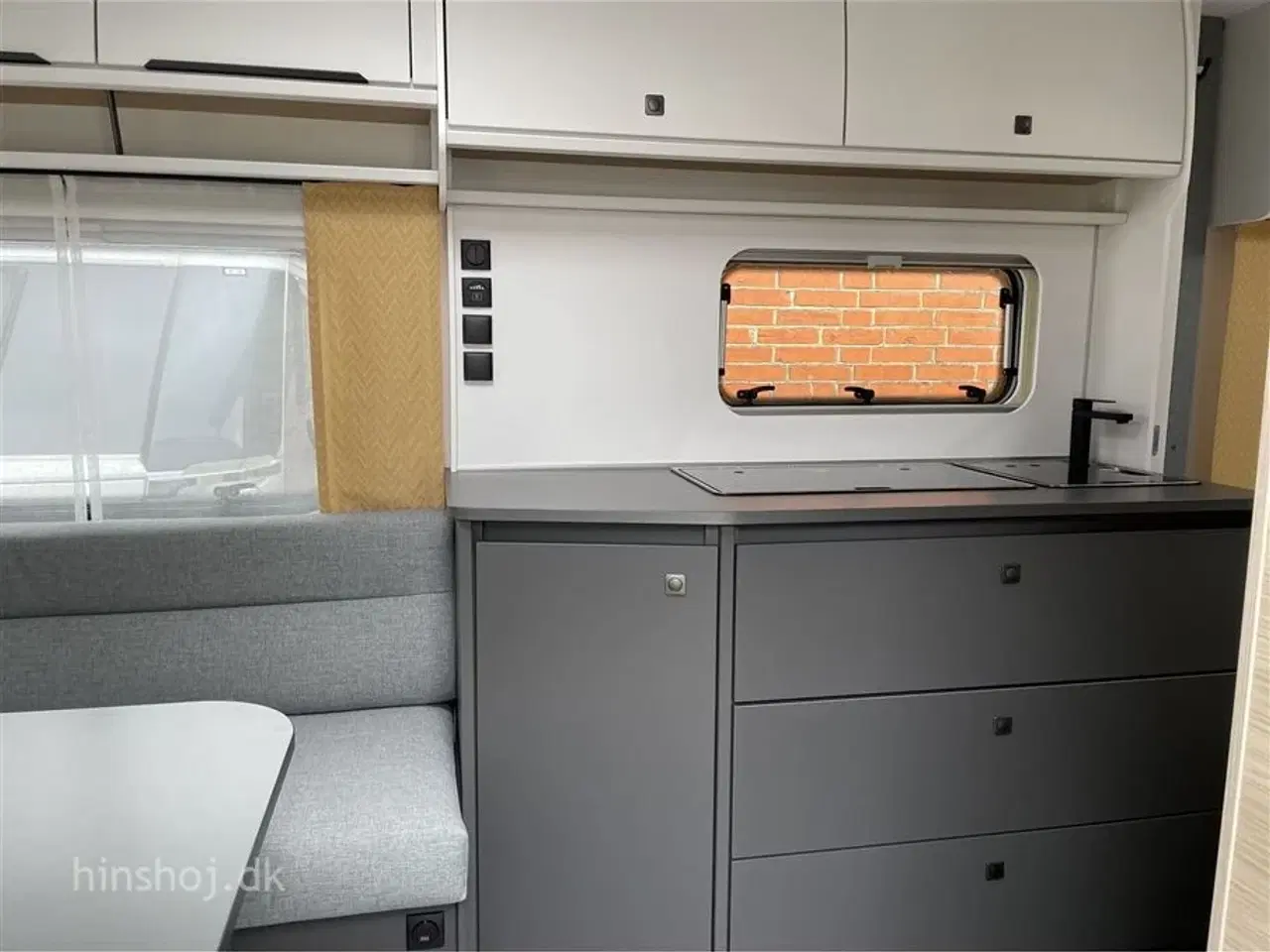 Billede 3 - 2023 - Fendt Apero 495 SFB   Dejlig vogn med rundsidegruppe og franskseng fra Hinshøj Caravan A/S