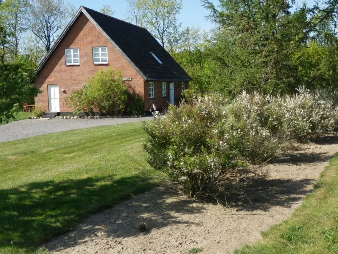 Billede 1 - Sommerhus på Nord Bornholm - tæt på Vang og den gamle borg Hammershus