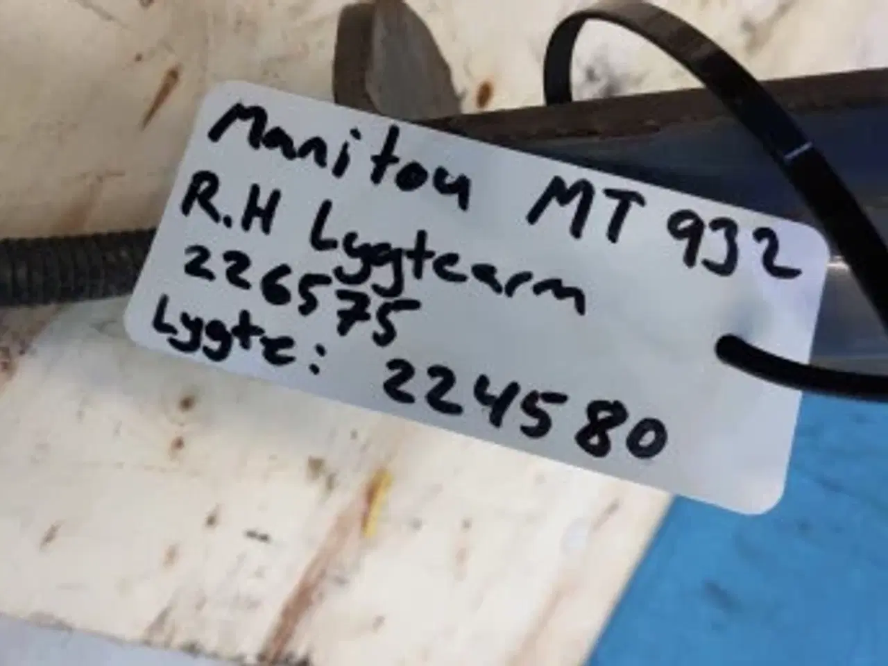 Billede 8 - Manitou MT932 Lygterarm R. 226575