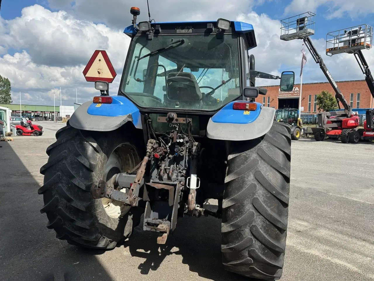 Billede 4 - New Holland TM 150 RC med HEVA Frontlift.