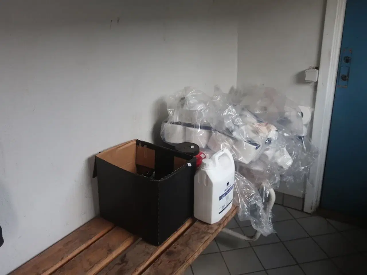 Billede 1 - Diverse toiletpapir m.m.