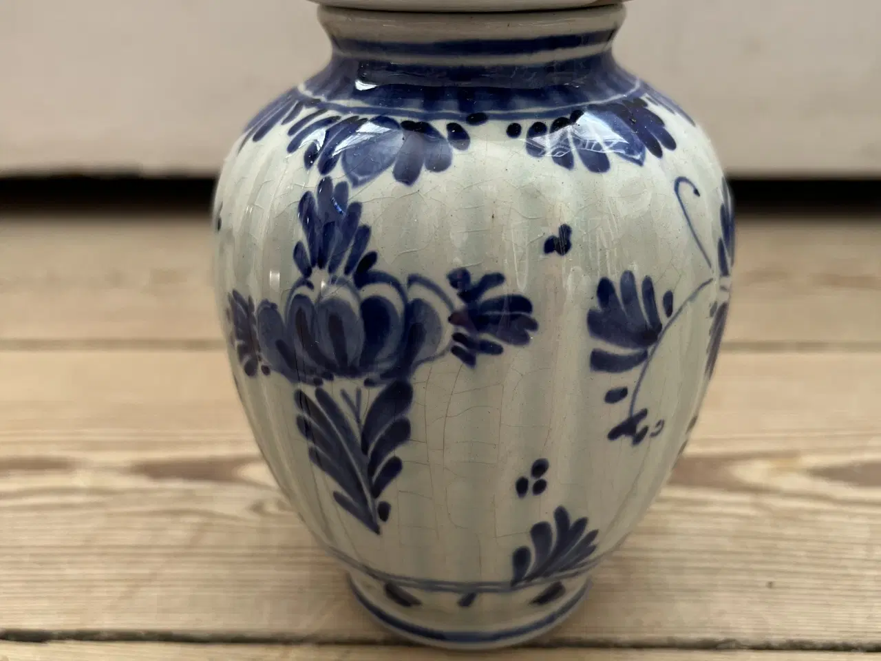 Billede 5 - Delft krukke med låg