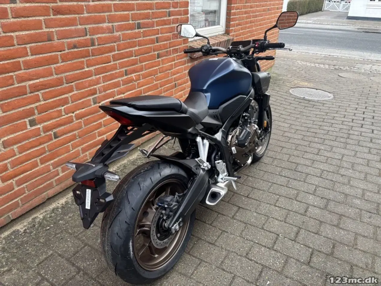 Billede 4 - Honda CB 650 R E-Clutch