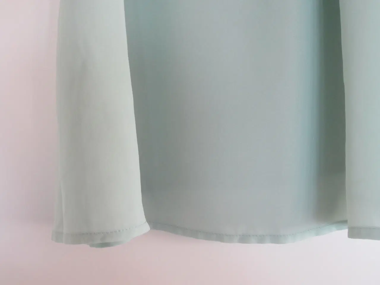 Billede 2 - Fin bluse i str. M fra Only