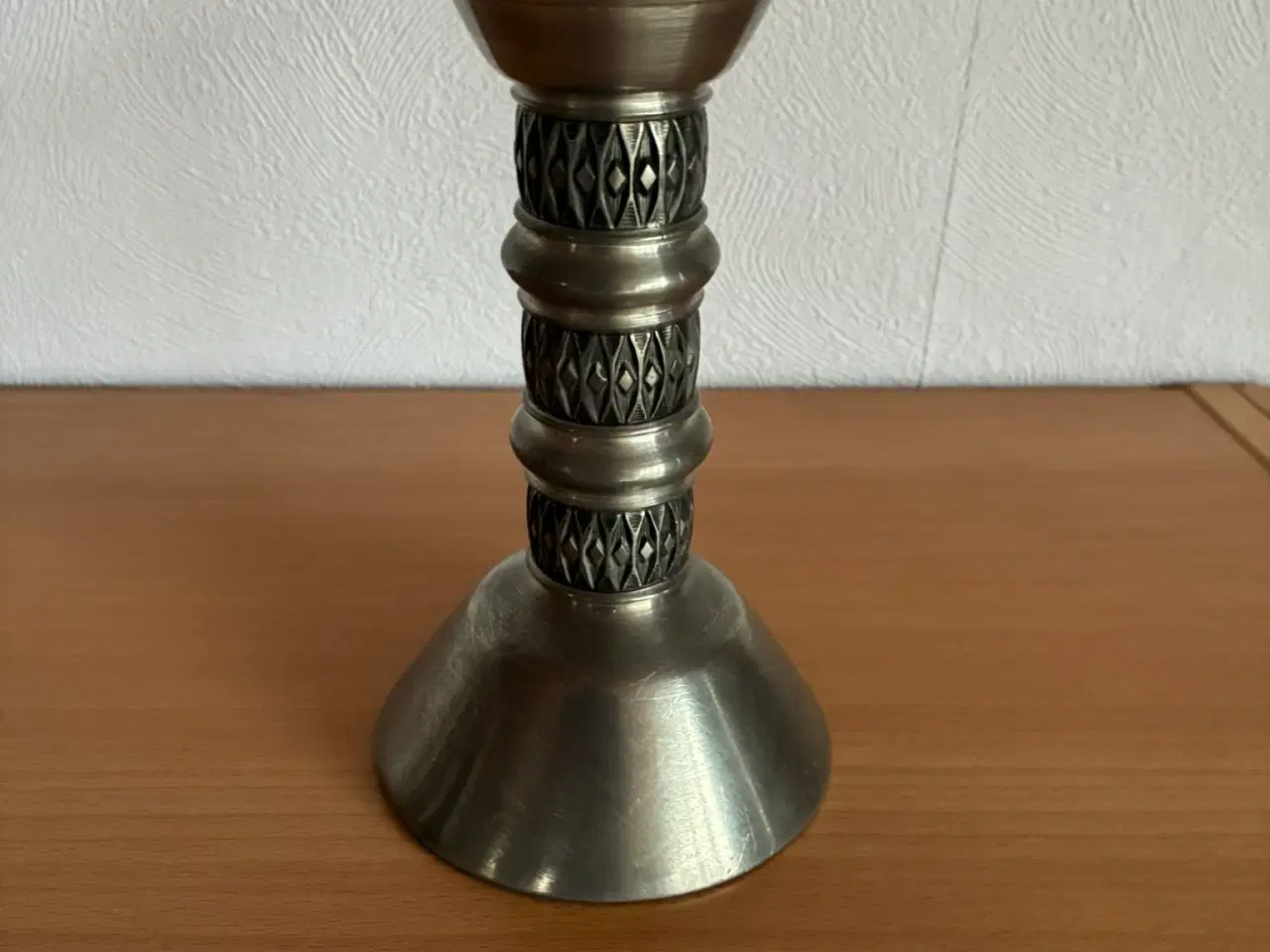 Billede 1 - Høj tin lysestage