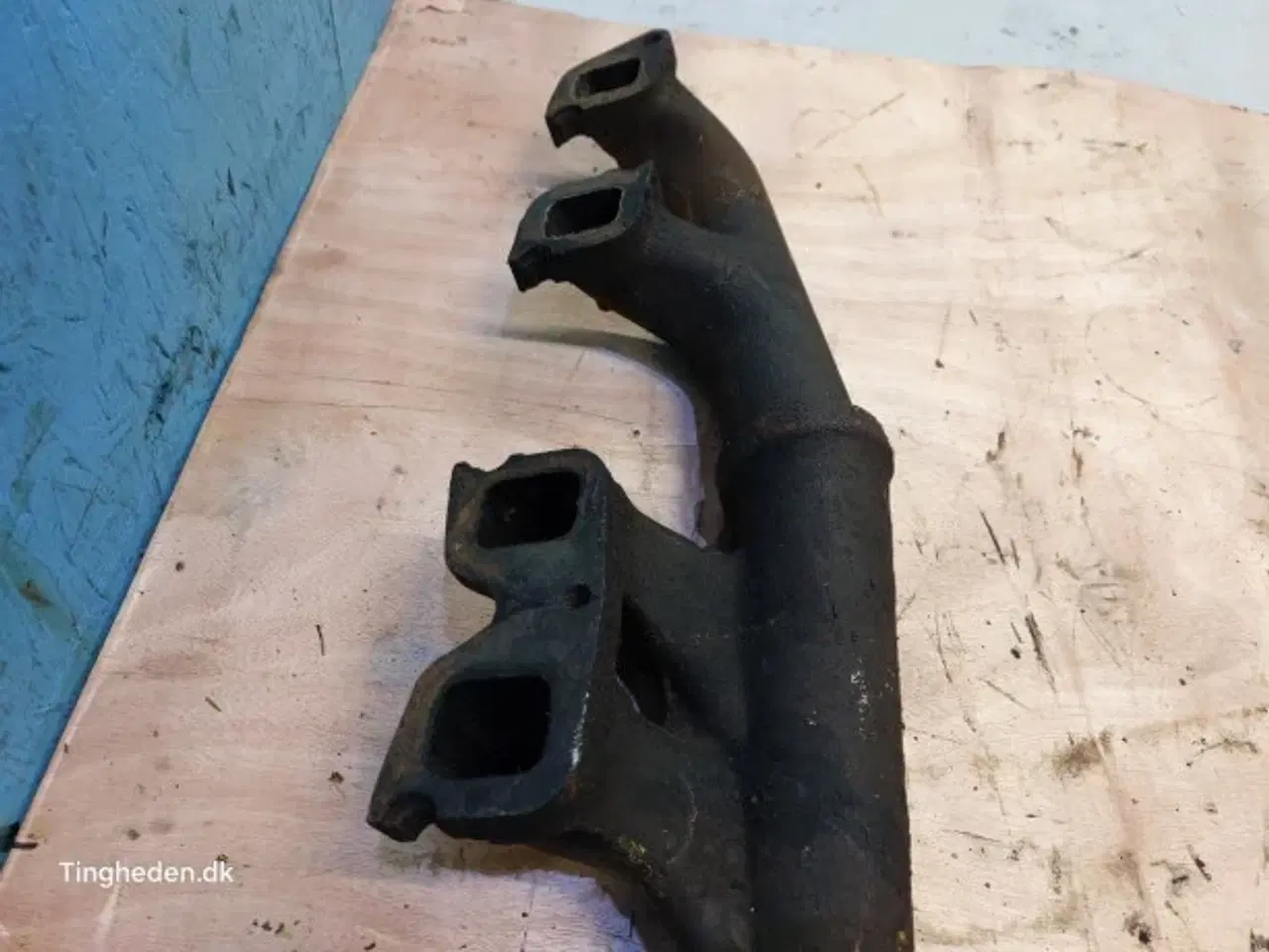 Billede 9 - Ford 2715E Udstødningsmanifold 86110705