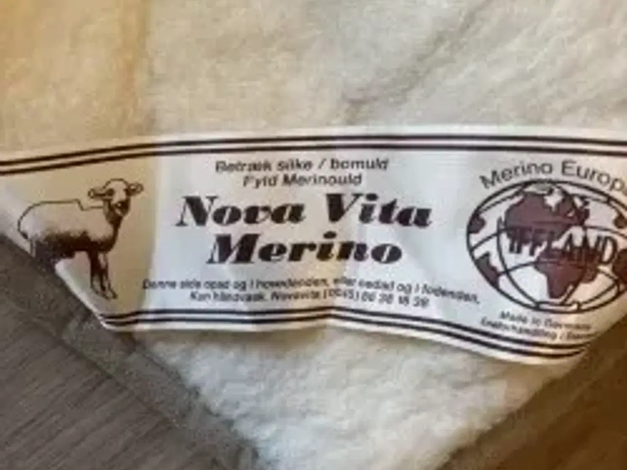 Billede 3 - 2 rullemadresser i marino uld pris ialt kr. 500 