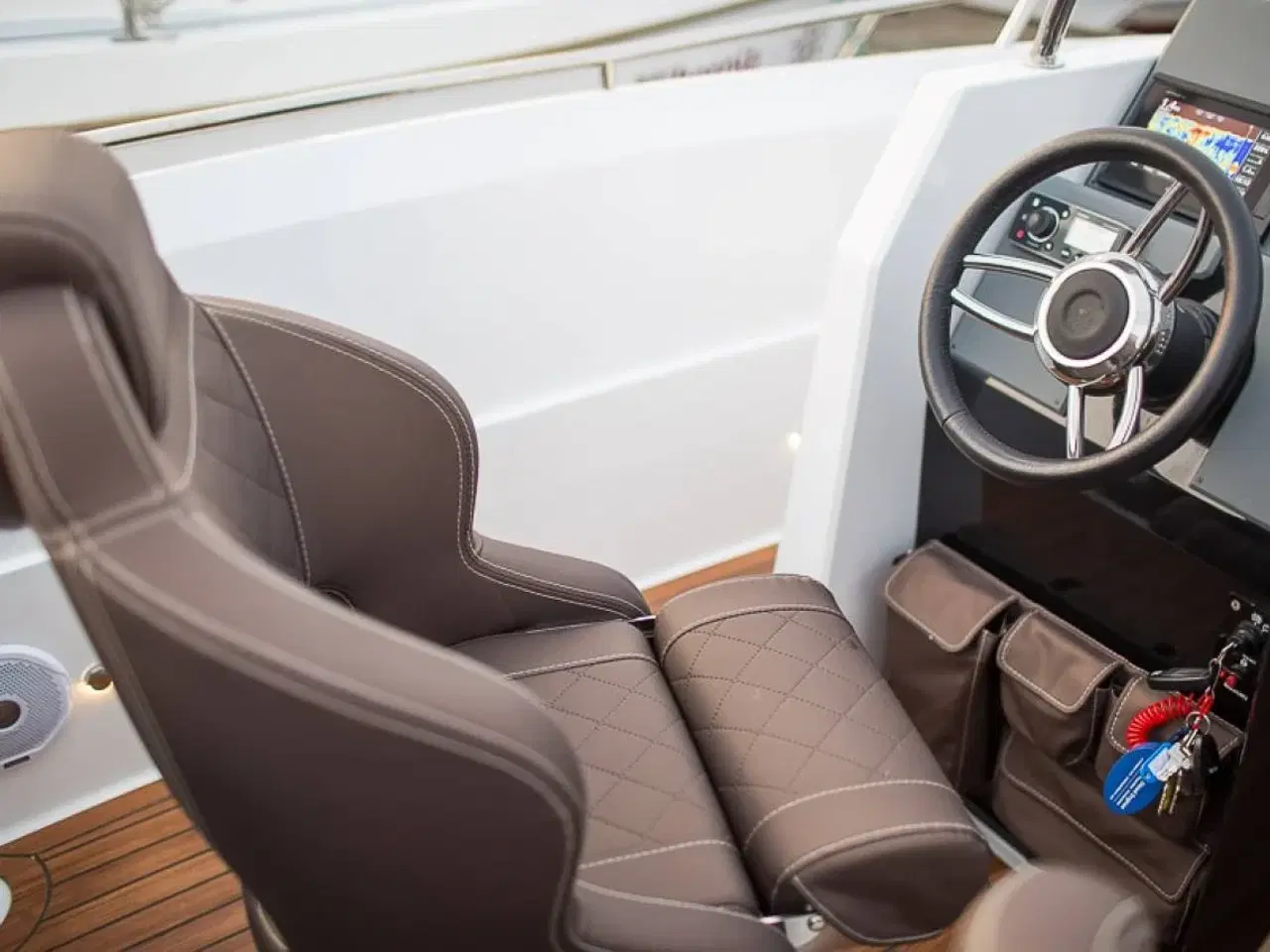 Billede 35 - Coaster 640 SC - Yamaha F100