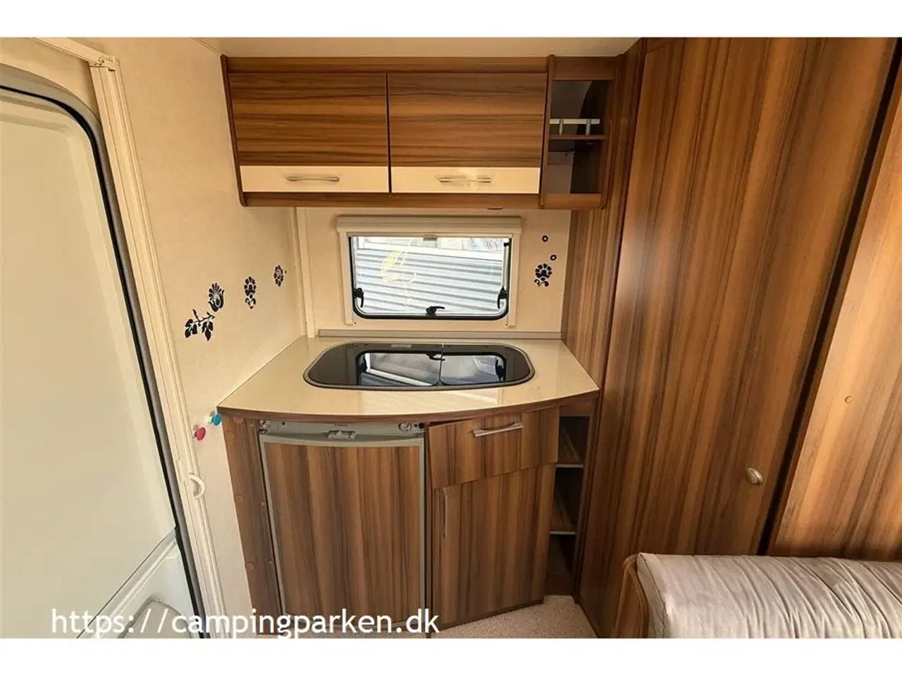 Billede 5 - 2011 - Weinsberg CaraOne 420 QD   Fin, mindre Weinsberg fra 2011 med mover