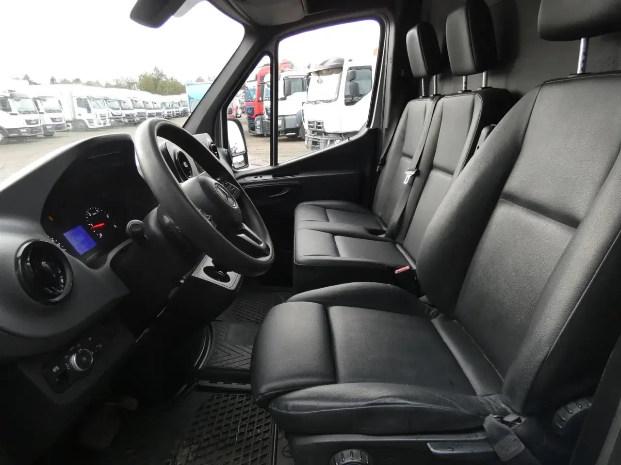 Billede 9 - Mercedes-Benz Sprinter 316 2,1 CDI A2 H2 RWD 163HK Van Aut.