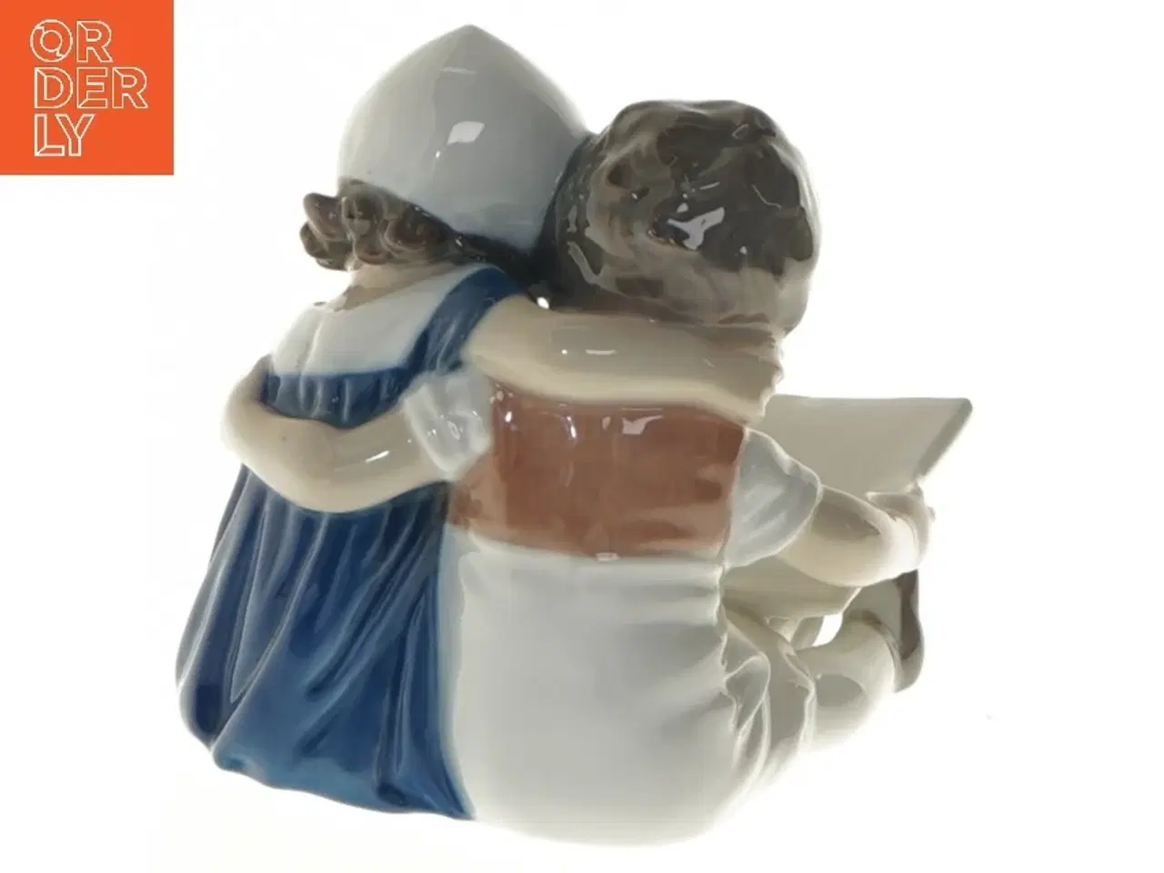 Billede 5 - Lille porcelænsfigur af børn der læser fra B&G (str. 10 cm)