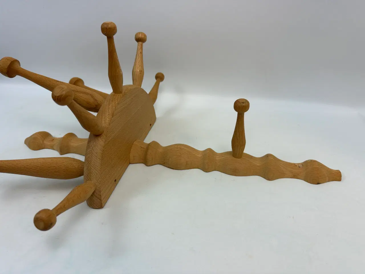 Billede 2 - Retro knage i lyst træ