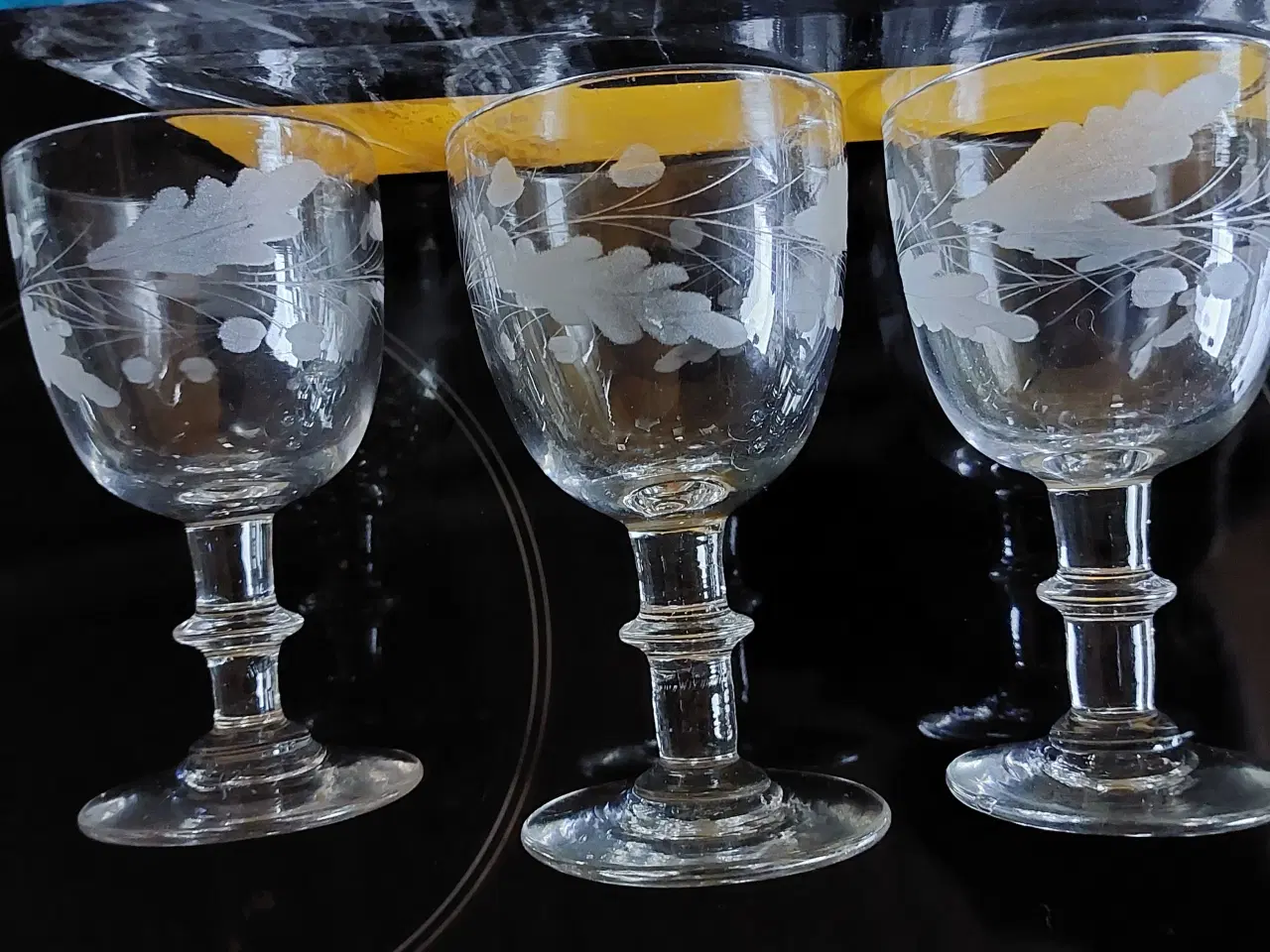 Billede 4 - 3 stk. EGELØV GLAS -/ -  SAMLET PRIS !!