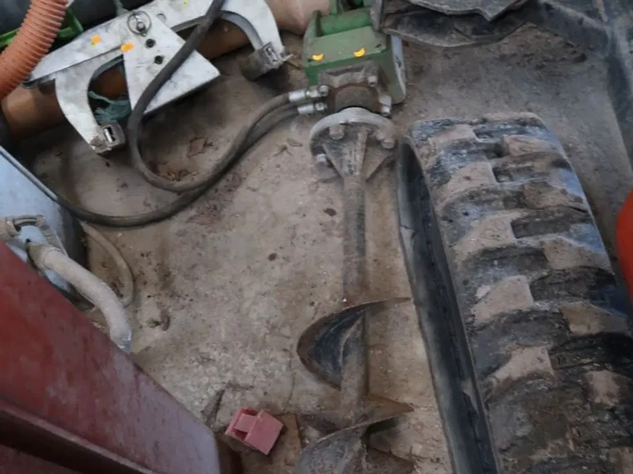Billede 1 - Hydrualisk jordbor