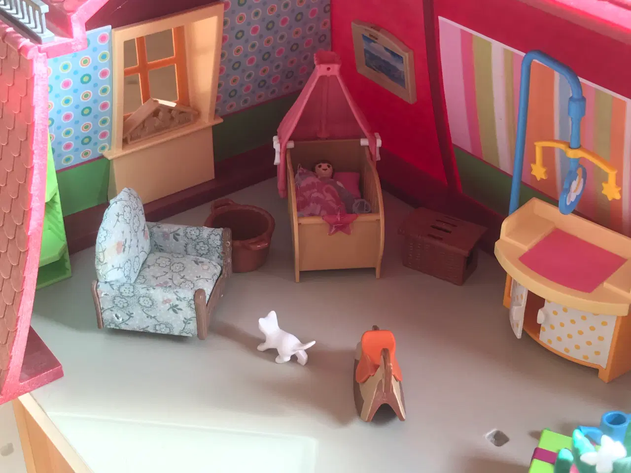 Billede 8 - Stort dukkehus 