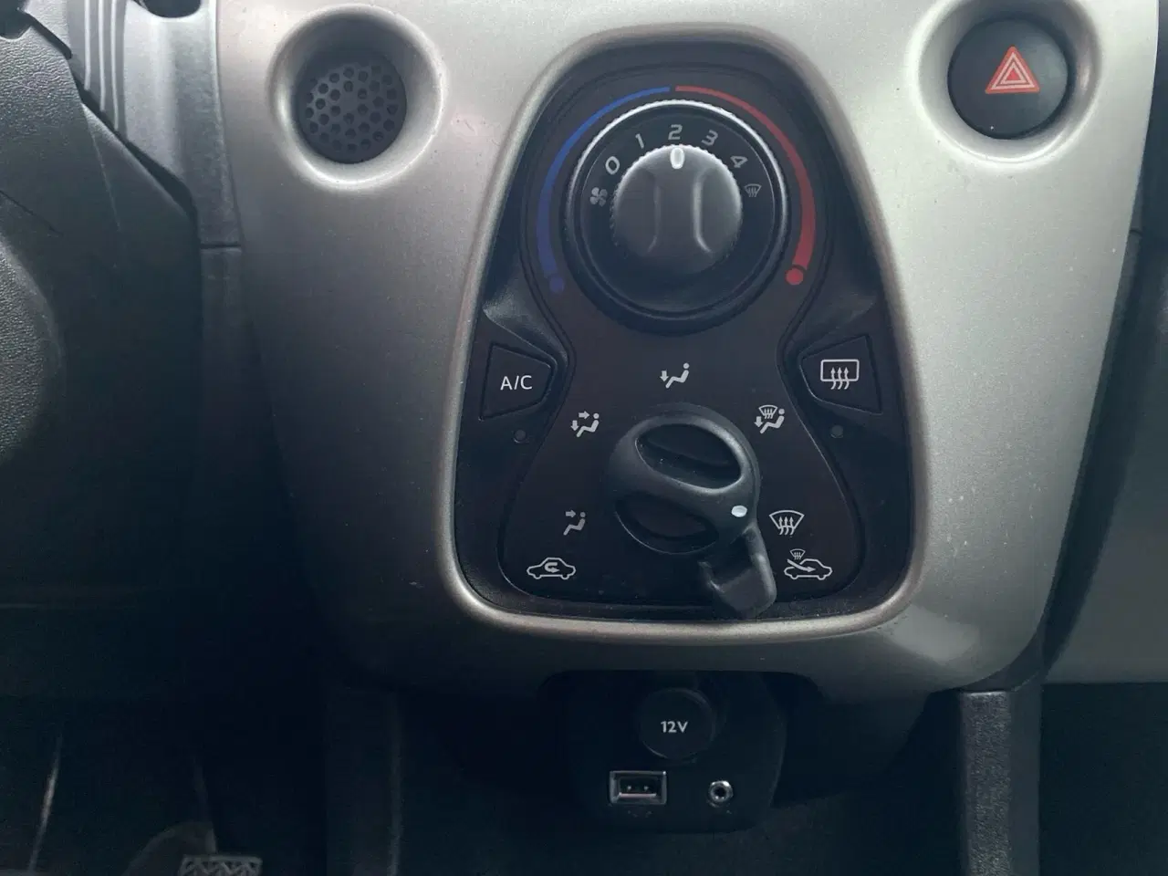 Billede 14 - Peugeot 108 1,0 e-Vti Active 69HK 5d