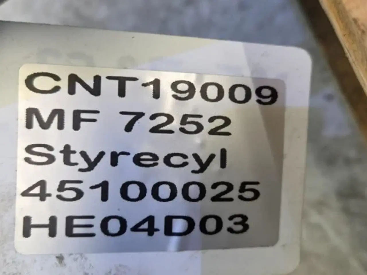 Billede 12 - Massey Ferguson 7252 Styrecylinder 45100025