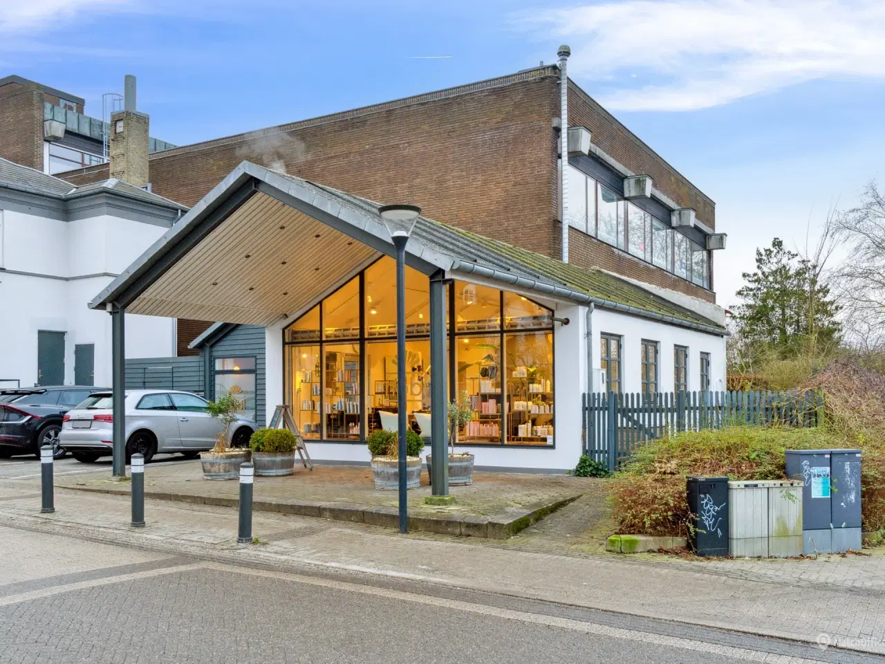 Billede 13 - Butik i eget eksklusivt hus