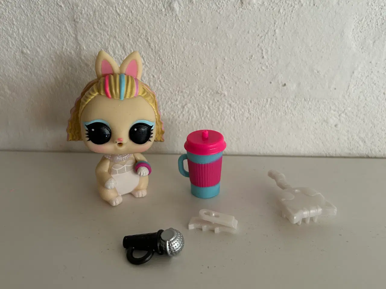 Billede 1 - L.O.L surprise dukke 
