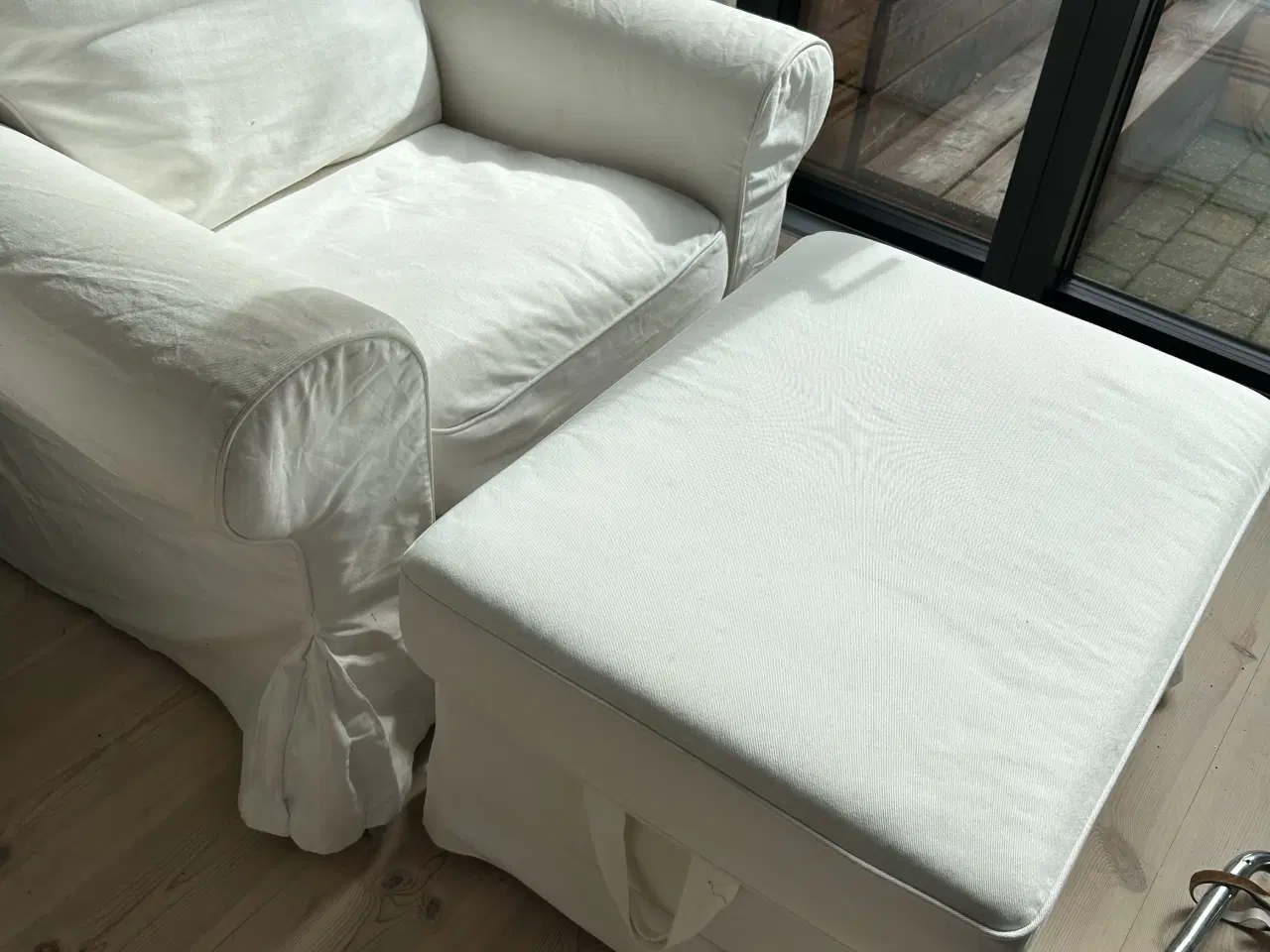 Billede 1 - Lænestol med skammel