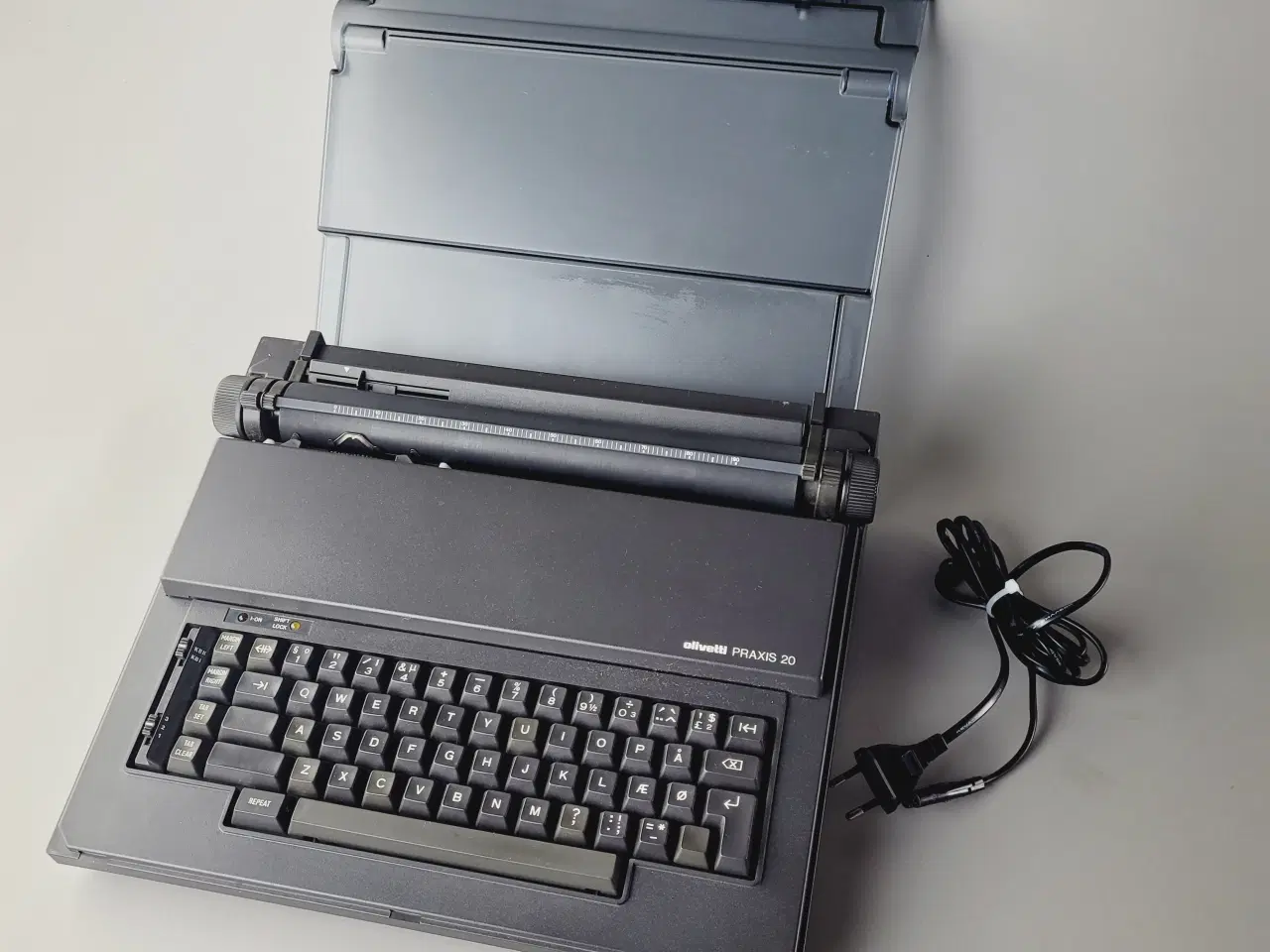 Billede 1 - ⭐️: Olivetti Praxis 20 – Elektrisk skrivemaskine
