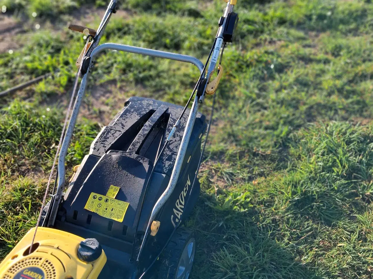 Billede 2 - 900 kr.  Plæneklipper  garden  snart og køre  selv