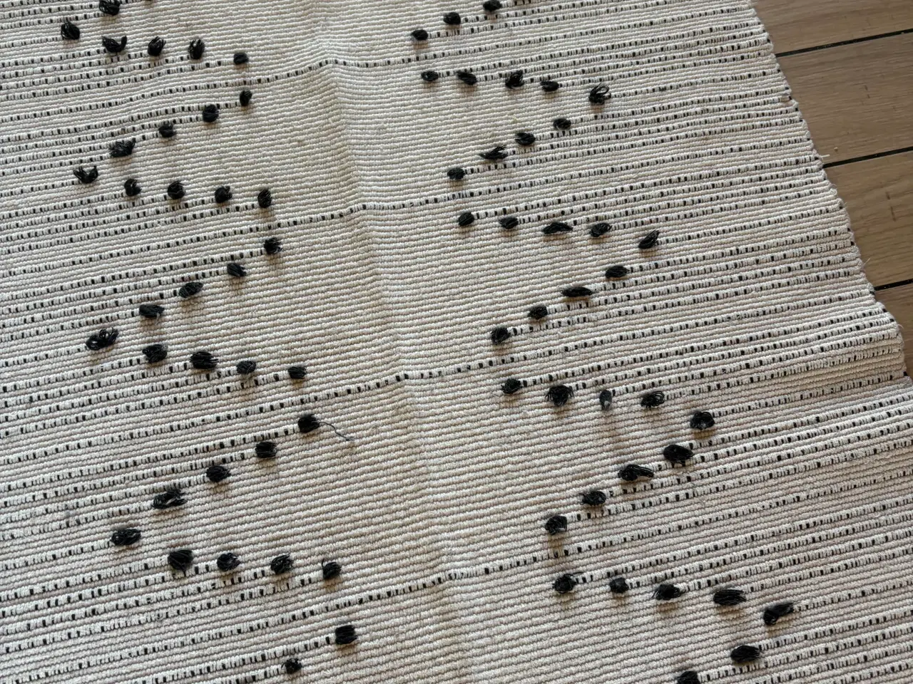 Billede 2 - Kludetæppe sort/hvidt