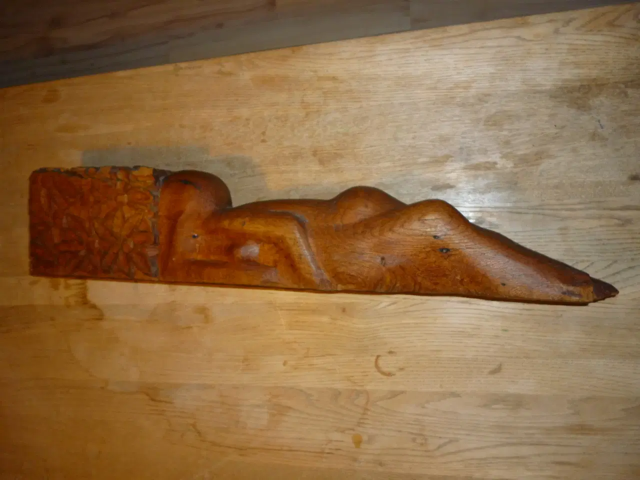 Billede 3 - Træ skulptur af Leo Hansen.