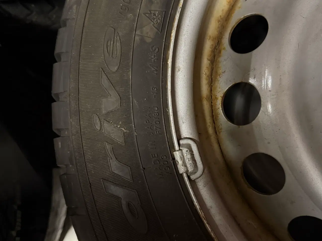 Billede 3 - Komplet vinterhjul på stålfælge