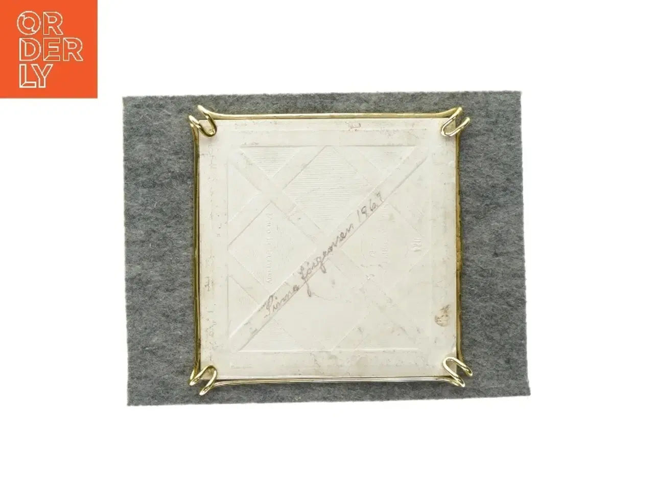 Billede 2 - Dekorativt fad fra Ukendt (str. LBH:16,5x16,5x2cm)