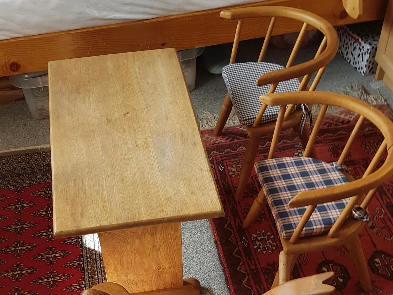 Billede 1 - Håndlavet Borde/stole sæt til børn - BUD MOIDTAGES