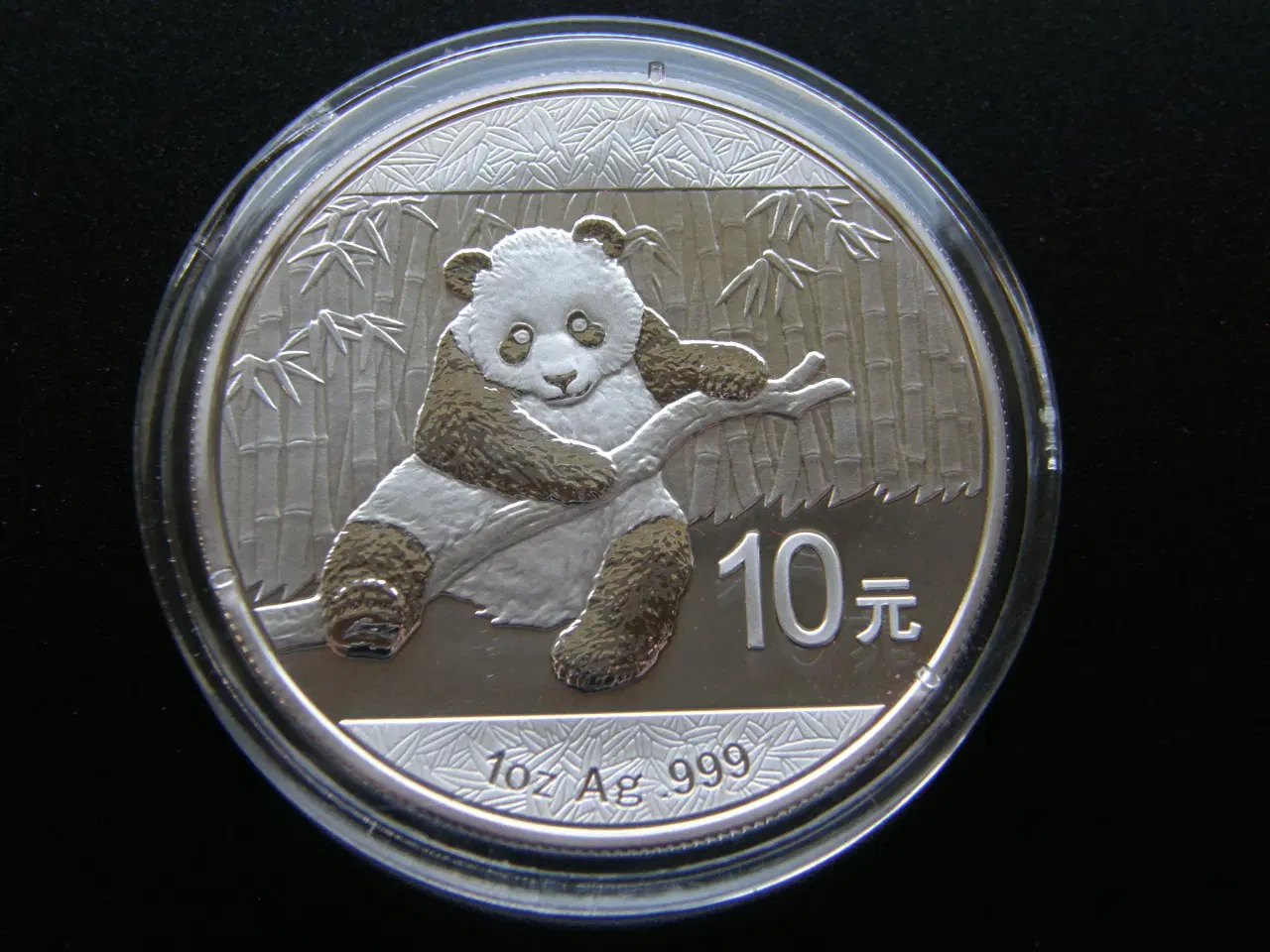 Billede 1 - Kina  10 Yuan  2014  Sølv  Kv.Unc.